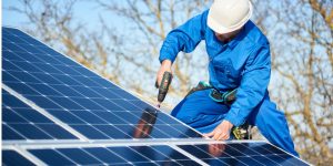 Installation Maintenance Panneaux Solaires Photovoltaïques à Ceyssat